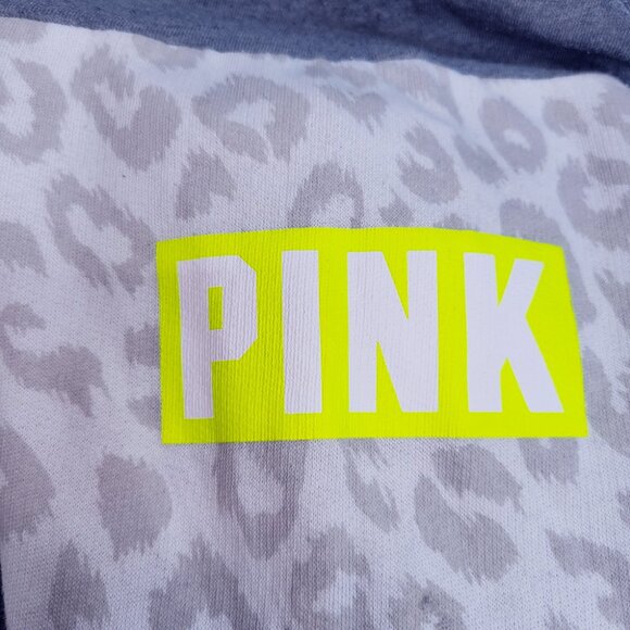 Victoria’s Secret PINK Leopard Print gray/white reflective Block Sweatshirt - Picture 5 of 6